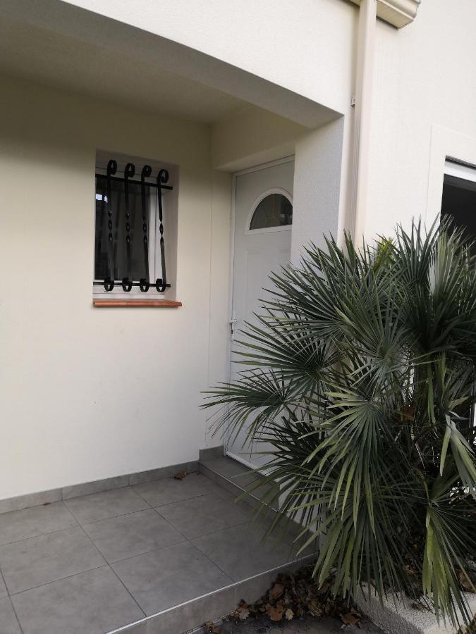 spacieux, top lit, hôte réactif, proche montagne mer, lumineux, bien équipé, agréable, chambre, micro maison et maison, bien regarder Perpinhã Exterior foto