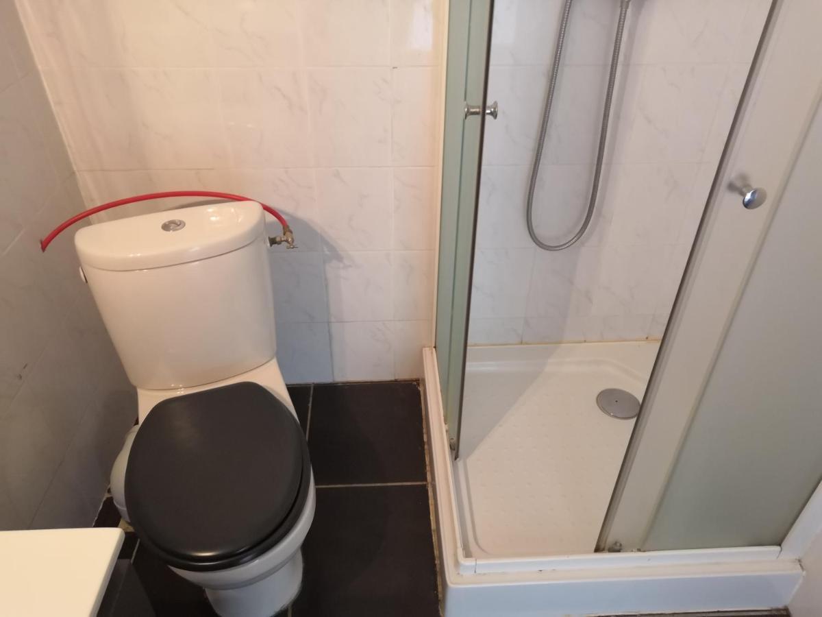 spacieux, top lit, hôte réactif, proche montagne mer, lumineux, bien équipé, agréable, chambre, micro maison et maison, bien regarder Perpinhã Exterior foto